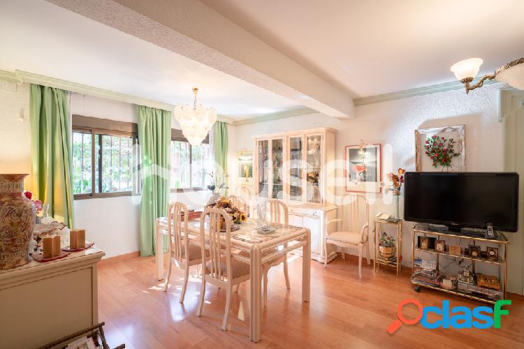 Casa en venta de 205 m² Calle Primavera, 18006 Granada