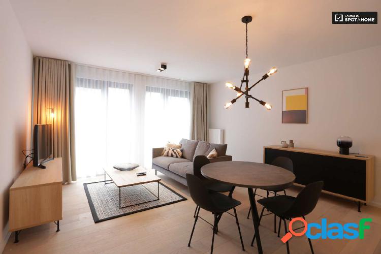 Elegante apartamento de 1 dormitorio en alquiler en el