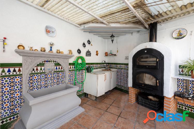 GRAN CASA CON ESTILO EN EL CENTRO DE D\xc3\x9aRCAL