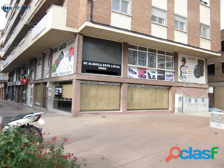 Local comercial en alquiler en zona muy concurrida