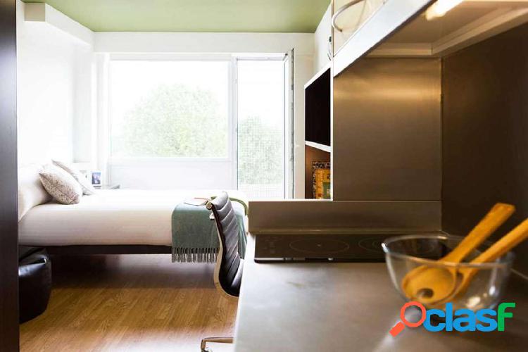 Moderno estudio en alquiler en residencia de estudiantes en