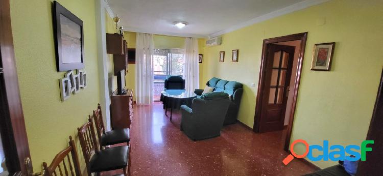PISO EN CARLOS III CON TERRAZA