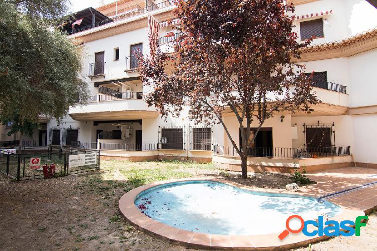 Piso seminuevo a la entrada de Guejar sierra de dos