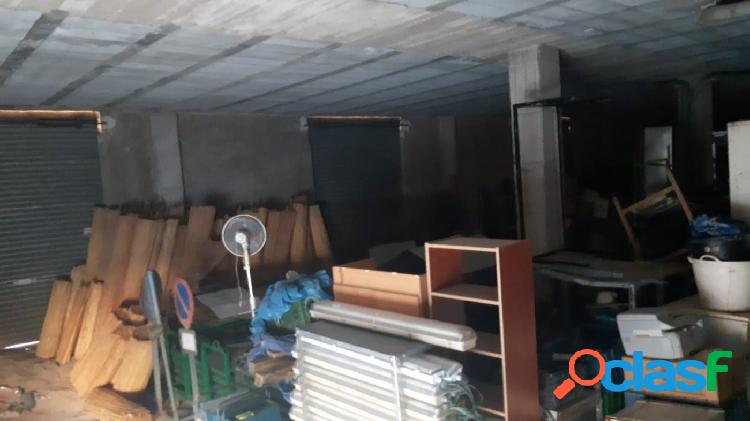 SE VENDE LOCAL COMERCIAL EN ESPINARDO CON 3 PERSIANAS