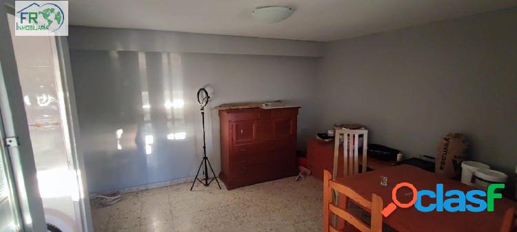 SE VENDE PISO EN CORDOBA