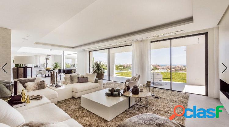 Villa de Obra Nueva en Venta en Benahavis, Malaga