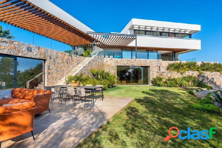 Villa de lujo a la venta en Las Colinas Golf [amp;] Country