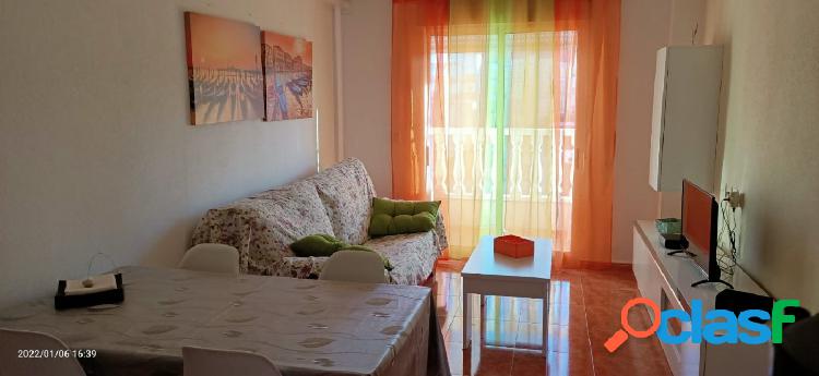 APARTAMENTO DE 2 DORMITORIOS CON PISCINA COMUNITARIA,