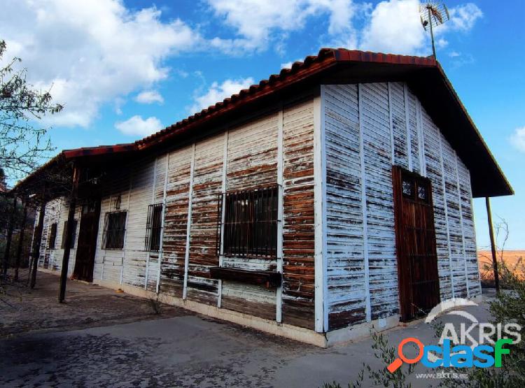 CASA EN VENTA EN MONTESIÓN