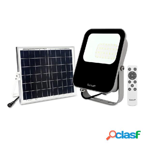 Foco proyector led garza solar programable 30w luz fria 650