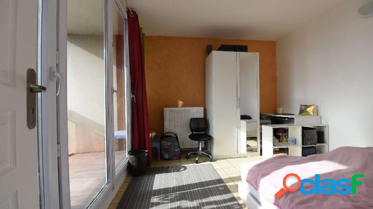 Habitaciones en alquiler en el apartamento de 4 dormitorios