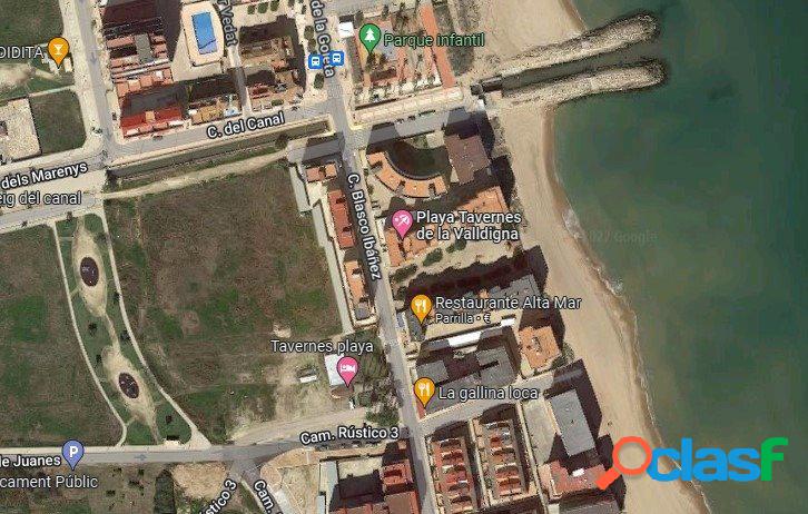 Suelo urbano residencial de 6,787 m2 en playa de Tavernes de
