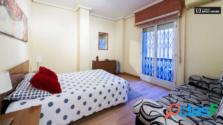 Amplio apartamento de un dormitorio en el centro de Madrid