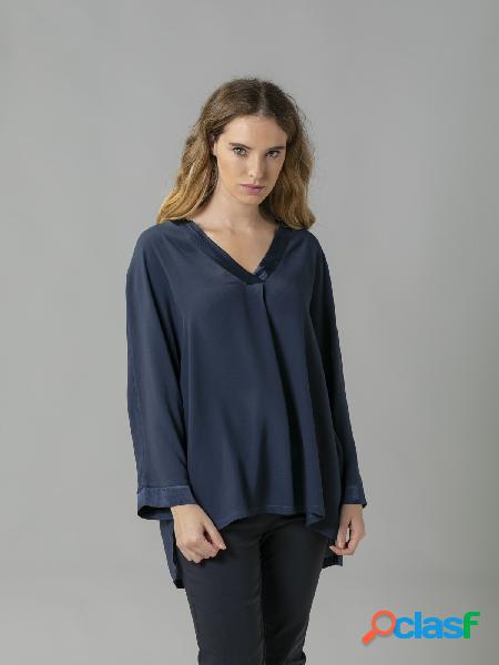 Blusa oversize detalles en raso Azul