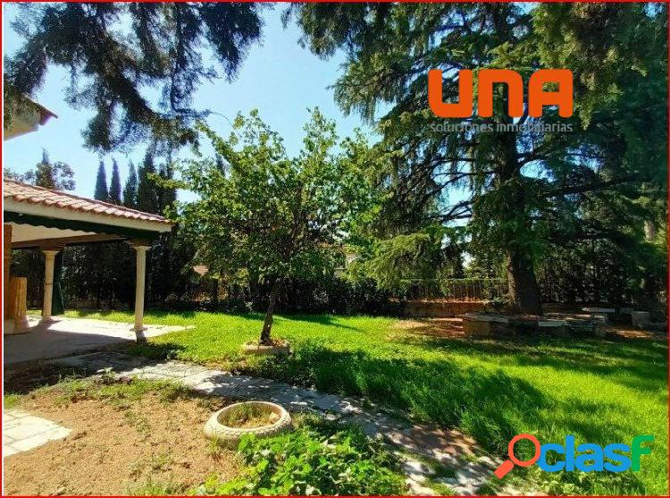 CHALET EN SANSUE\xc3\x91A CON GRAN PARCELA EN VENTA Y EN