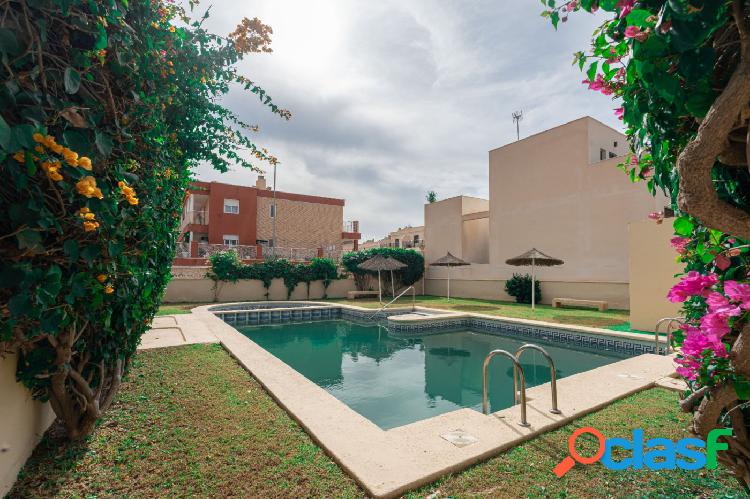 MAGN\xc3\x8dFICO CHALET adosado en Aguadulce Sur, con