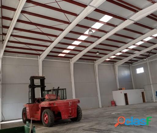 NAVE INDUSTRIAL EN POLIGONO DOLORES