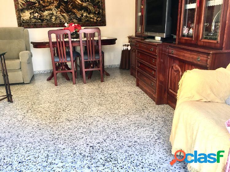 OPORTUNIDAD, PISO EN ZONA SAGUNTO (CORDOBA)