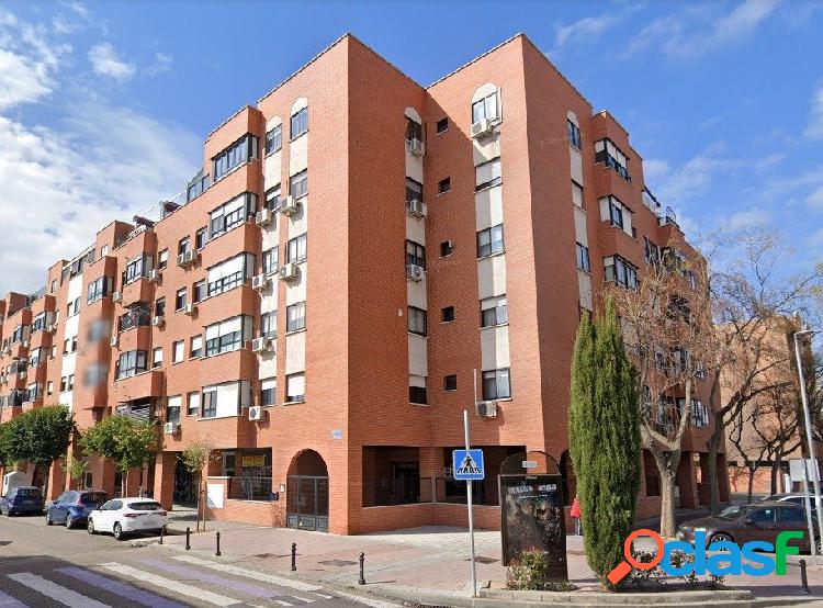 Piso de 2 habitaciones y 2 ba\xc3\xb1os en