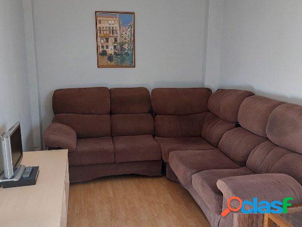 Piso en venta en calle Universidad, 3