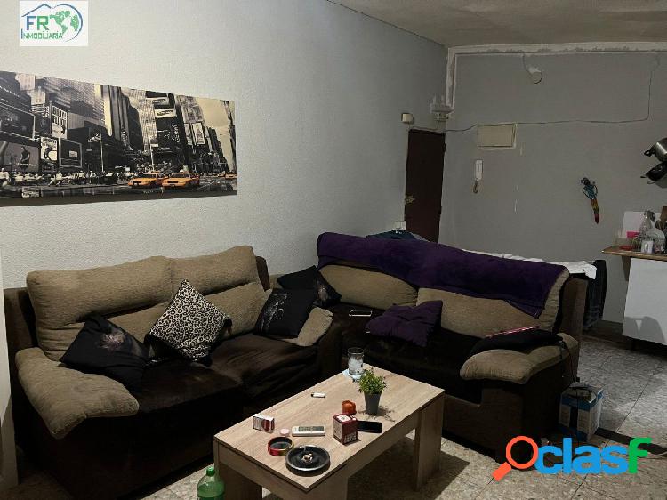 SE VENDE PISO EN CORDOBA