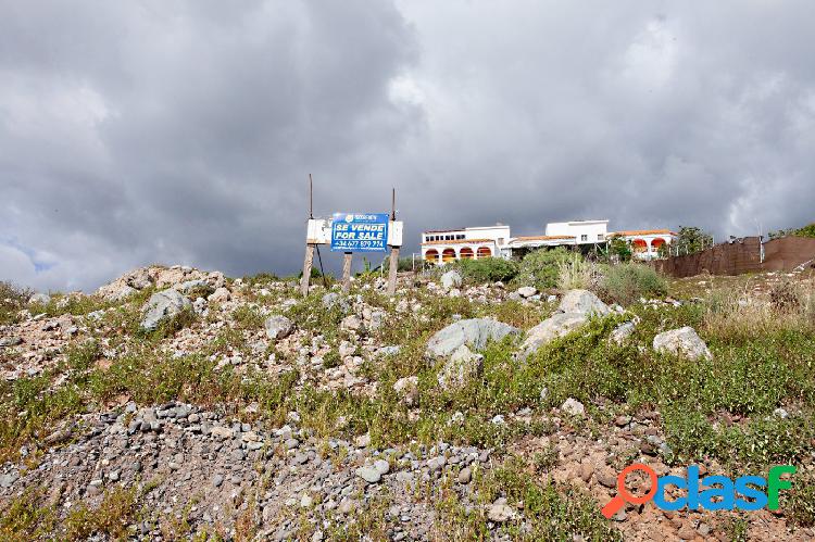 Terreno en calle Islas Malvinas con Excelentes Vistas