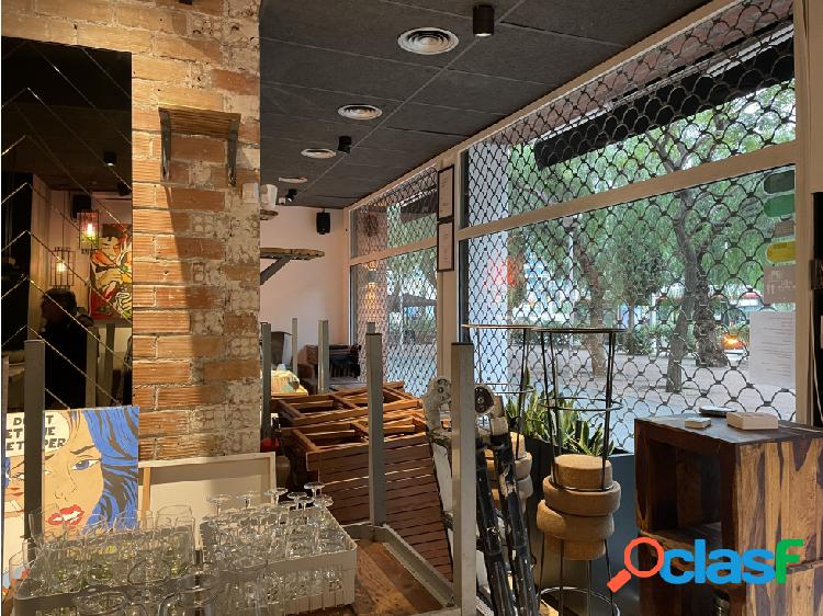 Traspaso Bar Restaurant en Vila Olimpica con gran terraza