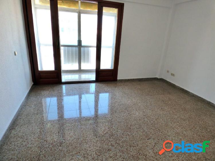 Venta de piso en calle tomas centro de benidorm