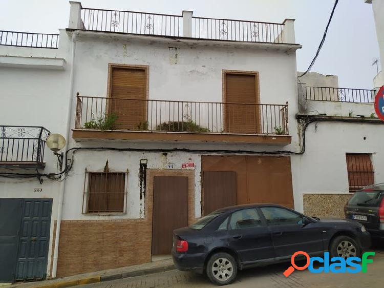 CASA ADOSADA C\xc3\x89NTRICA EN VILLAMART\xc3\x8dN