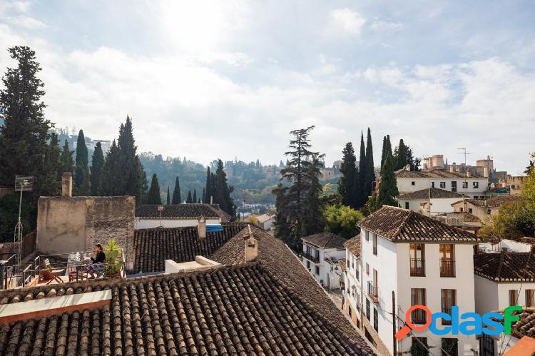 Casa con garaje en Cuesta del Chapiz