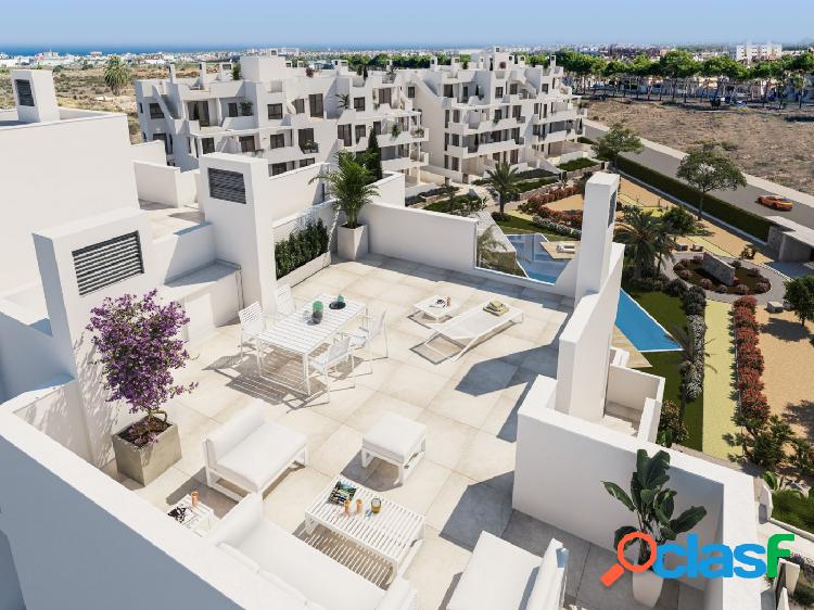 RESIDENCIAL DE OBRA NUEVA EN COMPLEJO PRIVADO EN LA