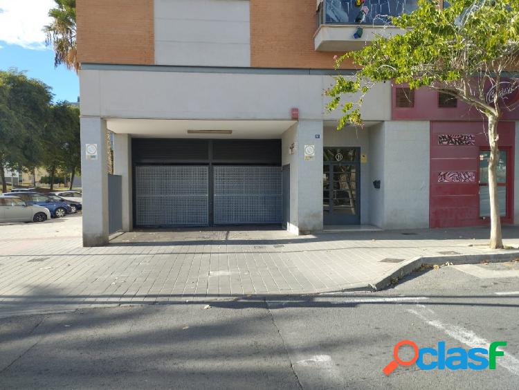 SE VENDE PLAZA DE GARAJE MUY BUENA EN MUY BUENA ZONA