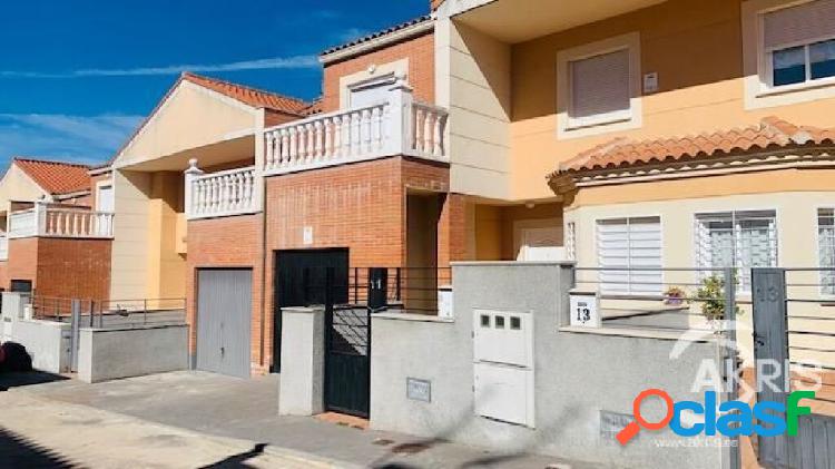 VENTA DE CHALET ADOSADO EN SEGURILLA