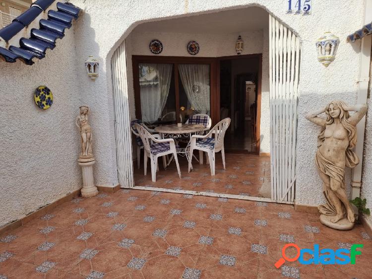 BONITO BUNGALOW EN TORREVIEJA