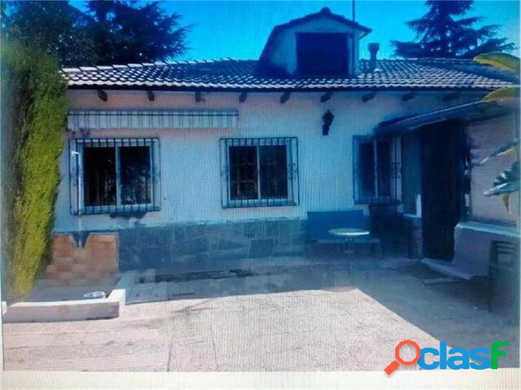 Casa adosada en venta en Plaza Avda Ebro 25, La Muela