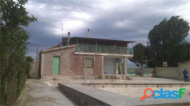 Casa o chalet en venta en Calle Utebo, Monzalbarba