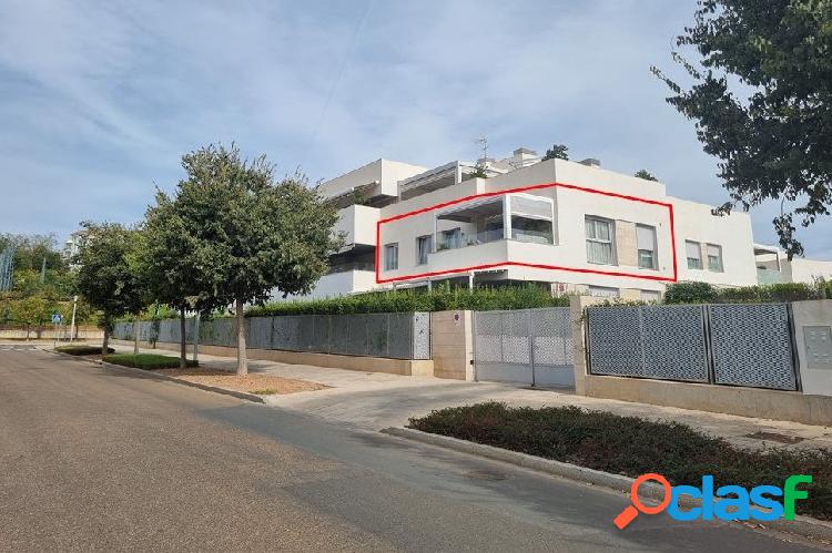 En Medina Homes, piso de 3 dormitorios, excelentes calidades