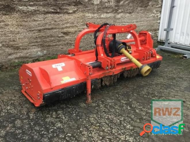 Maschio bufalo mulcher