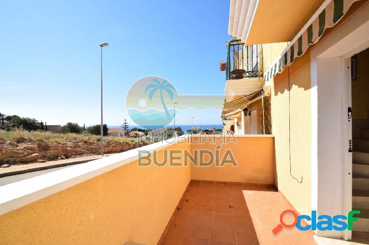 PRECIOSO DUPLEX CON VISTAS AL MAR EN RESIDENCIAL CON PISCINA