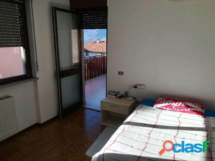 Alquiler de habitaciones en apartamento de 2 dormitorios en