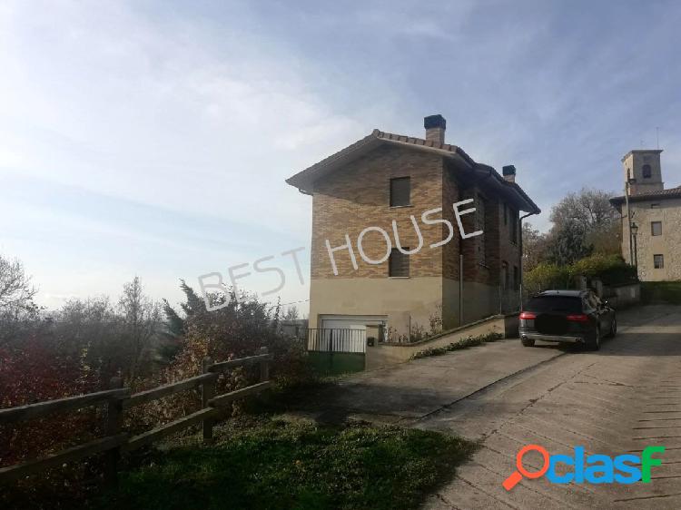 MAGN\xc3\x8dFICO CHALET UNIFAMILIAR EN LA ZONA DE MATURANA