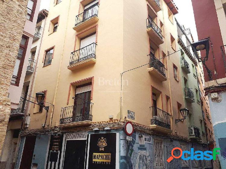 \xc2\xa1INTERESANTE PISO JUNTO A CALLE ALFONSO!