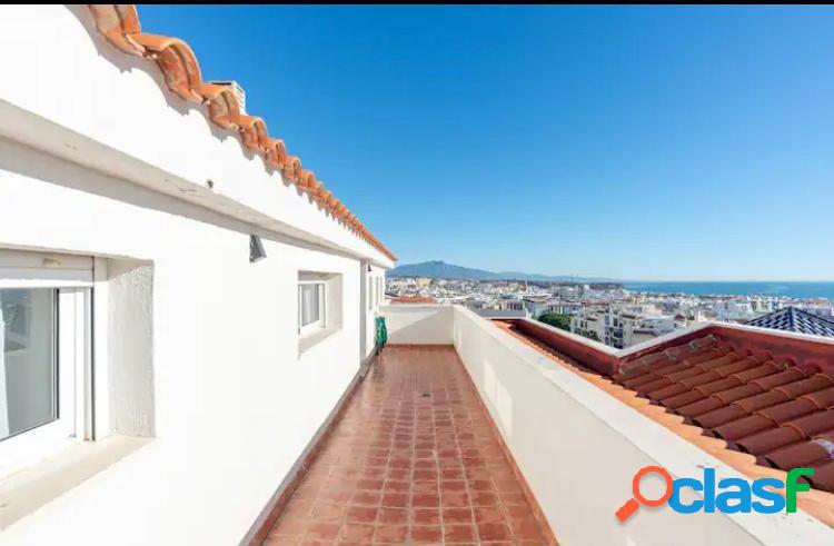 Apartamento en Alquiler Puerto De Estepona - Septiembre