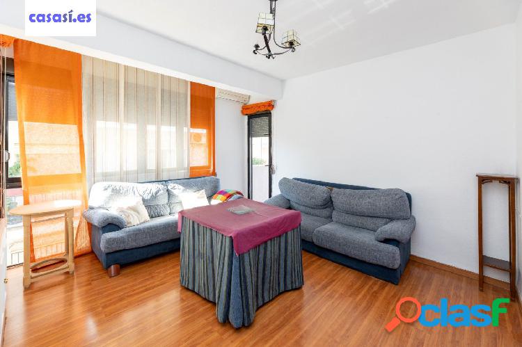 Bonito Piso junto a la Avenida de Dilar - Barrio del Zaidin