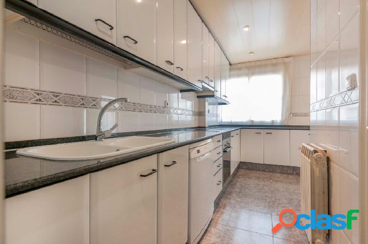 CASA UNIFAMILIAR EN VENTA EN SANT JOAN DE VILATORRADA