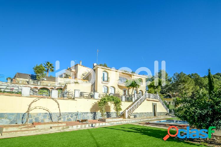 Chalet en venta de 402 m² Ronda Gaudí, 08811 Canyelles
