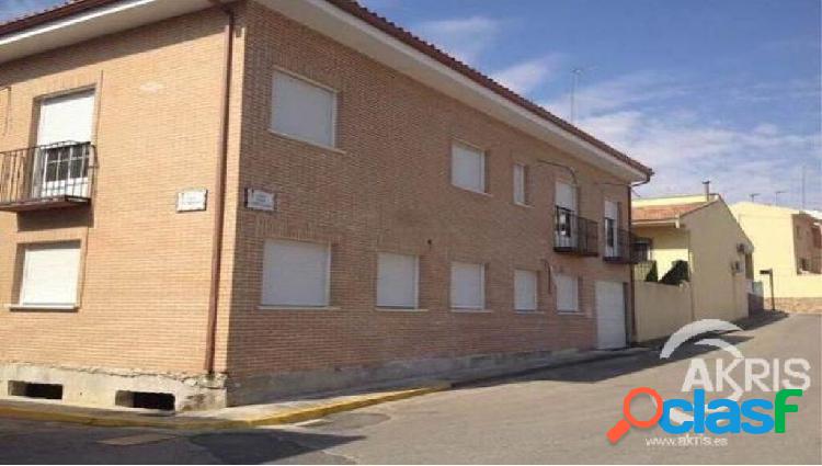 EDIFICIO EN CONSTRUCCION CON 5 VIVIENDAS Y GARAJES Y BOROX