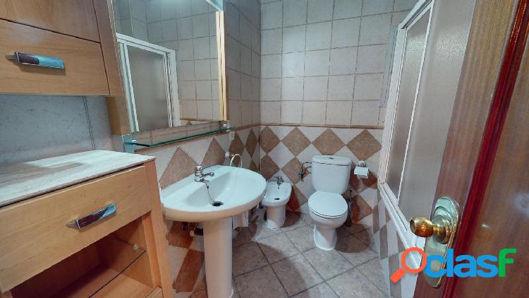 GRAN OPORTUNIDAD!!! VIVIENDA DE 4 DORMITORIOS y 2