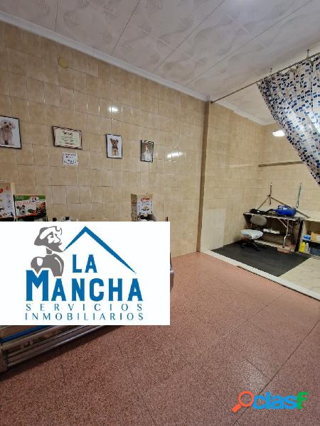 INMOBILIARIA LA MANCHA VENDE LOCAL COMERCIAL EN EL BARRIO