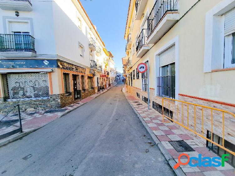 PISO CENTRO DE C\xc3\x81RTAMA PUEBLO